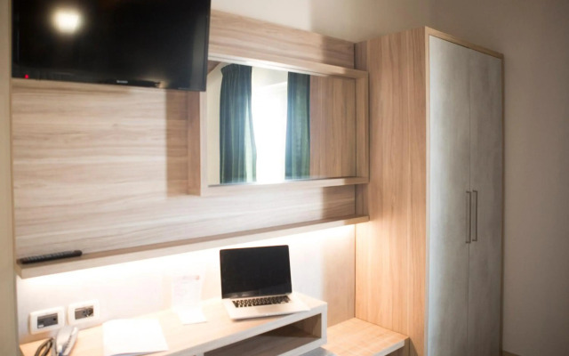 Hotel Prestige