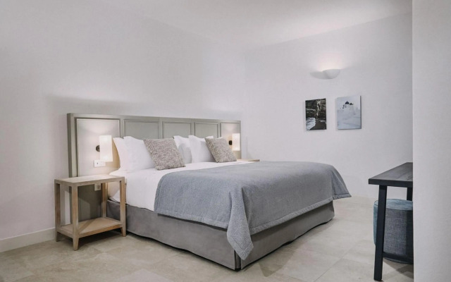 Vedema, a Luxury Collection Resort, Santorini