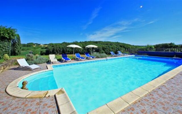 Hotel A Jayac - Logis Hotels