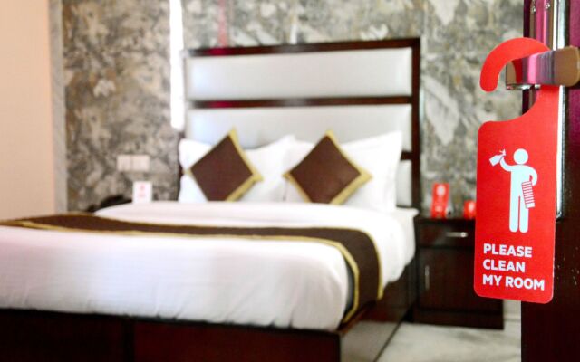 OYO 12849 Hotel Grand Akshay