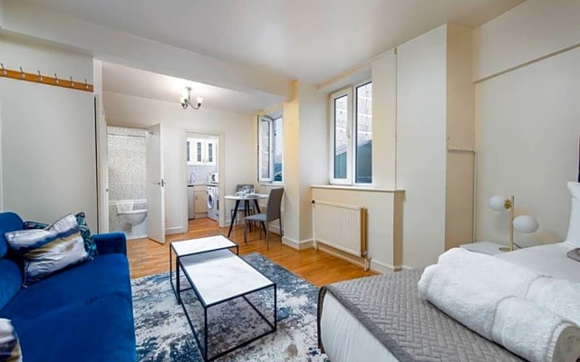 Apartment 4 by CAPITAL