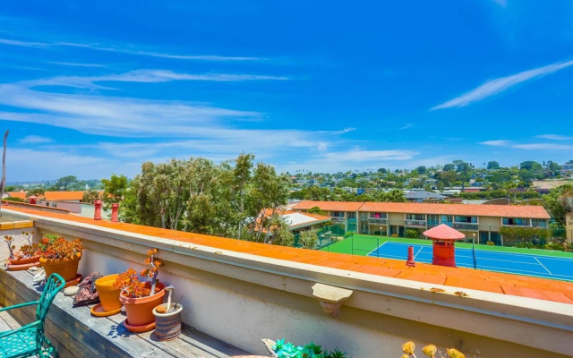 Luxury Ocean View Condo features Direct Access to Beach SBTC331 by RedAwning