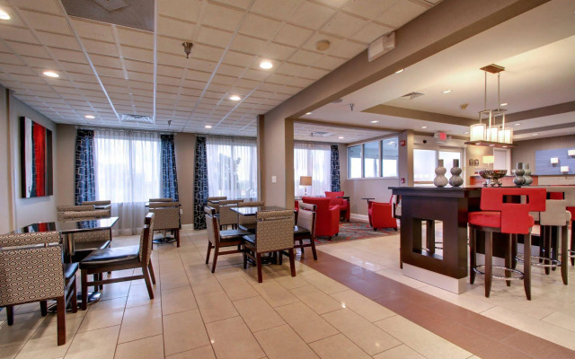 Holiday Inn Express Hurricane by IHG