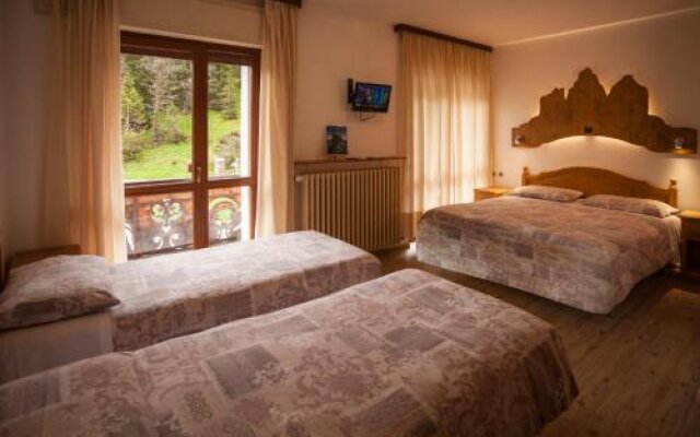 Hotel Dolomiti Des Alpes
