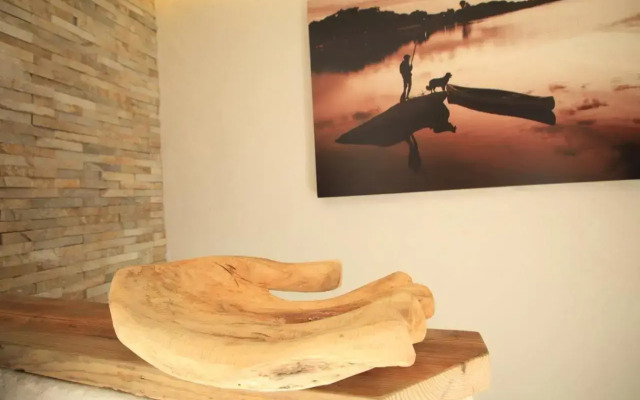 Pearl Moon Boutique Suites