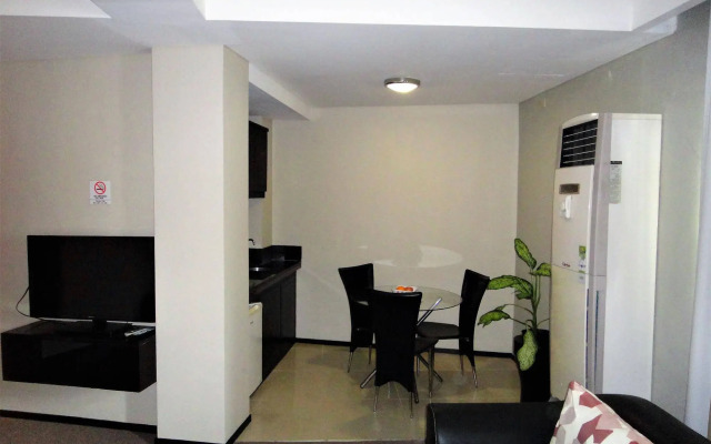 Mallberry Suites Business Hotel