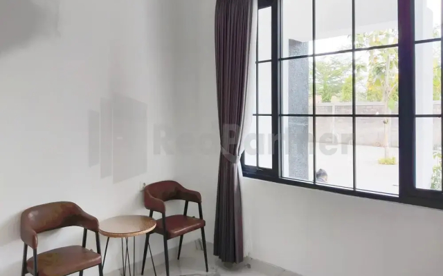 Khayrizsan Premium Mitra RedDoorz