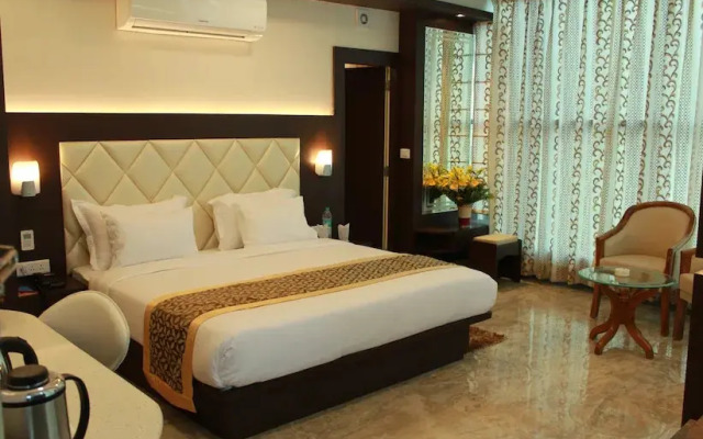 Pal Paradise Hotel & Banquet