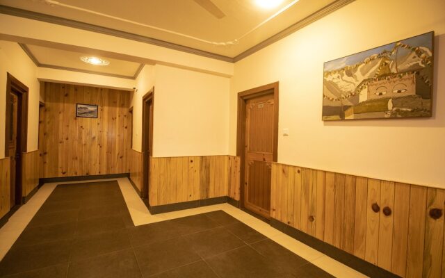 WOW STAYZ2 Hotel The Lodge