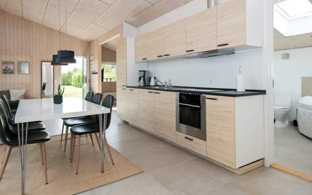 6 Person Holiday Home in Bjert-by Traum