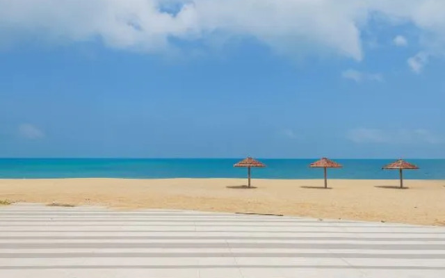 Shuangyuewan Qingfeng Xiaozhu Seaview Hotel (Honghai Jin'an Branch)