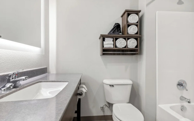 My Place Hotel-Bentonville Rogers AR