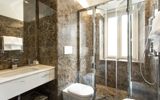 Roof Suite Rome Historic Residence