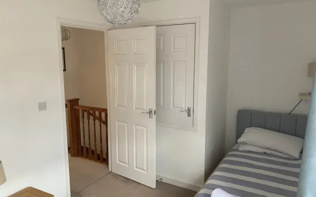 Fabulous House Very Near Charlestown Harbour