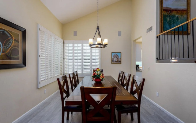 Casa Allegra 5 Bedroom Home by RedAwning