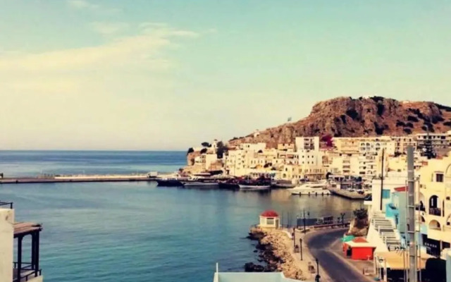 Remvi Deluxe Apartment 202 with Sea View