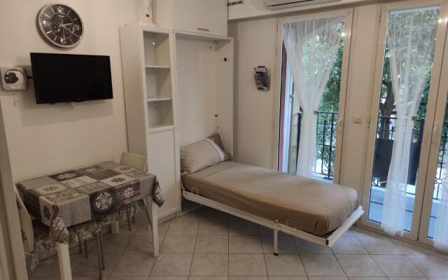 Sharon Apartment in Victoria Beach