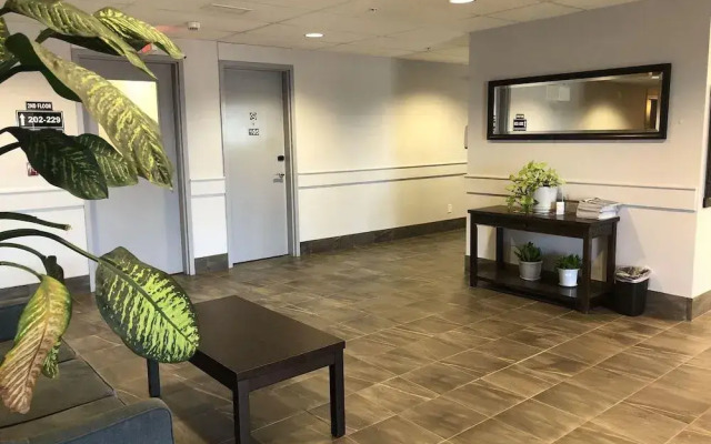 R & R Lakeview in Hardisty