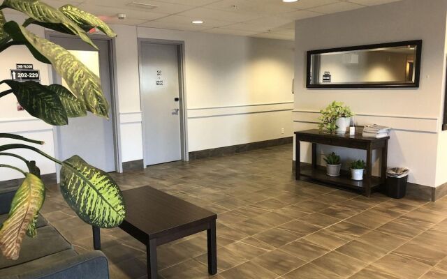 R & R Lakeview in Hardisty