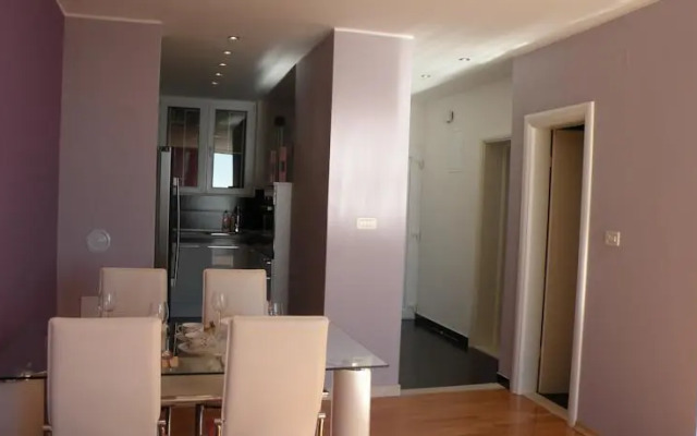 Apartment Residence Ambassador