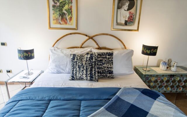 Trevi Fountain Apartment