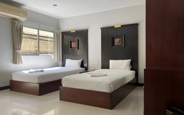 C.A.P. Mansion Hotel By Zuzu