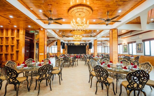 Nam Hong Hotel