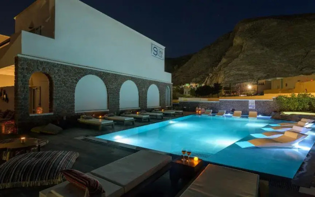 Selini Hotel