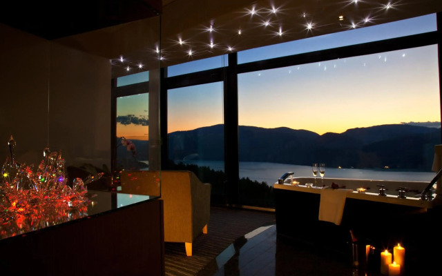 Sparkling Hill Resort and Spa - Adults-Only Resort