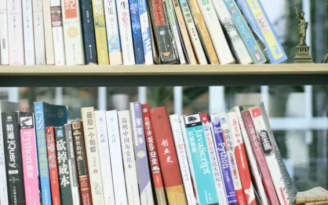 Seven Seconds Time Capsule Youth Hostel