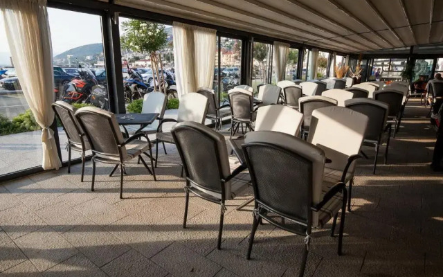 Bura 45 Boutique Hotel