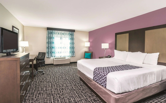 La Quinta Inn & Suites by Wyndham Loudon