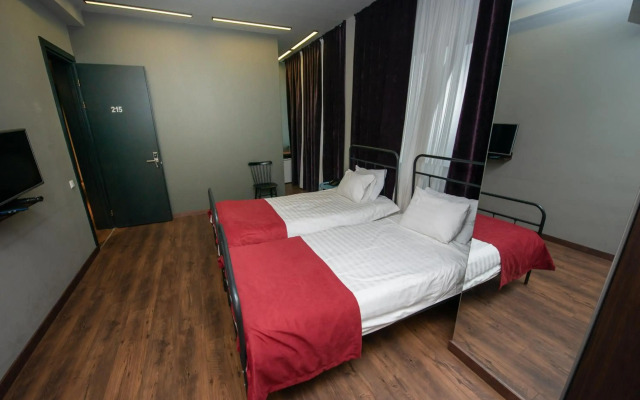 L.M Club Hotel