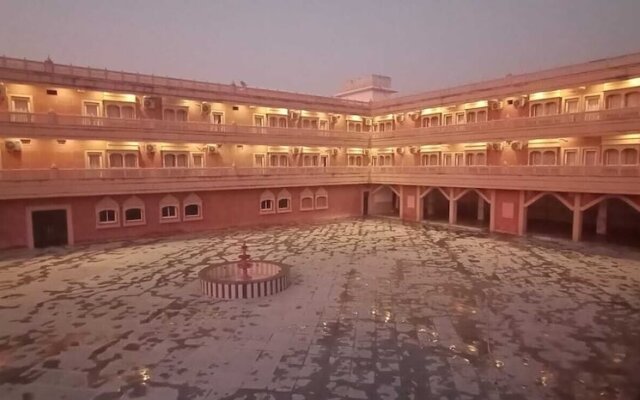 Hotel Rajwada Palace