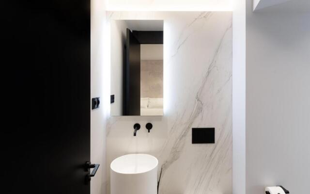Mauro Suites
