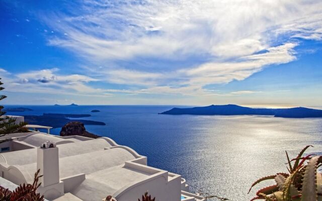 Immaculate 5-bed With Pool - Villa Eros Sea