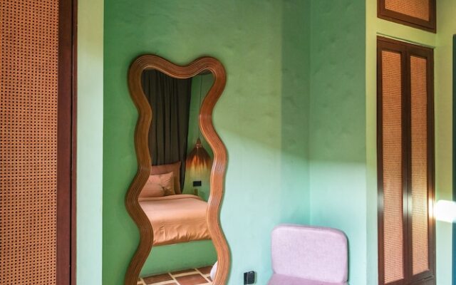 El Barrio Boutique Hotel & Bar