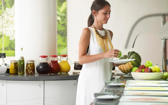 Kyma Suites Beach Hotel