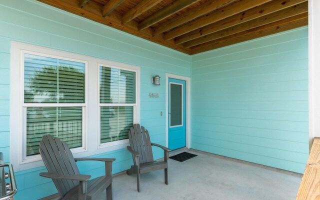 An Exclusive Waterfront Property