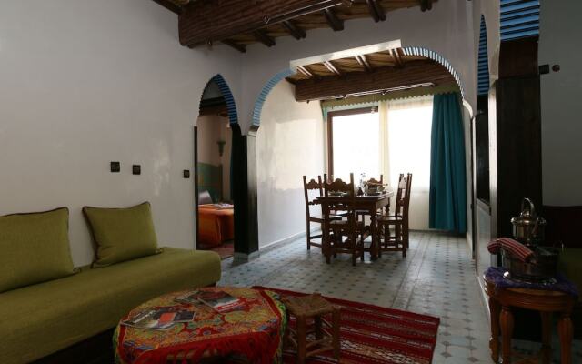 Roches Aremd - Hostel