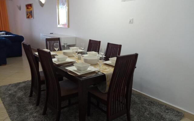 Stay.Plus Shanzu Beachfront Apartment