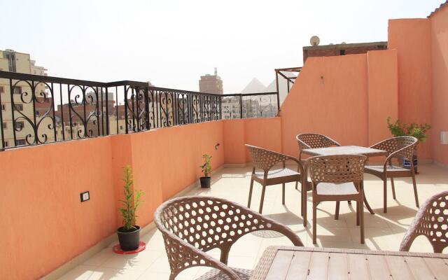 Pyramids Road Guest House
