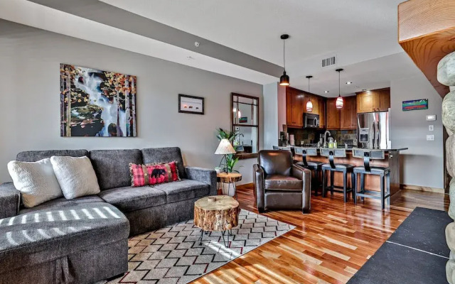 Rundle Cliffs Lodge by Spring Creek Vacation