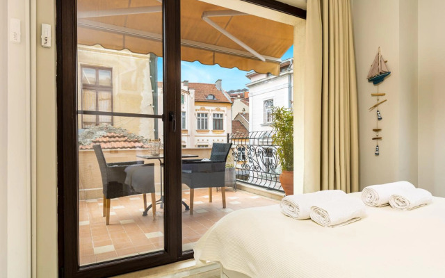 Luxury Central Apartment