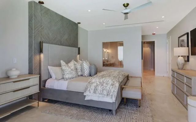 Beachfront 3 Bedroom Luxury Residence