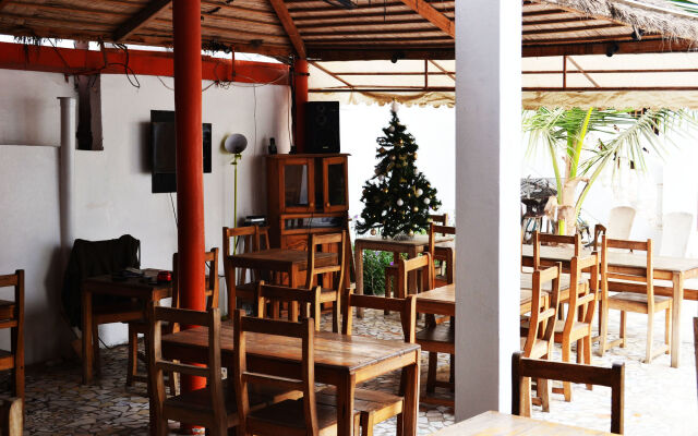 ViaVia Senegal Dakar - Hostel/Backpacker