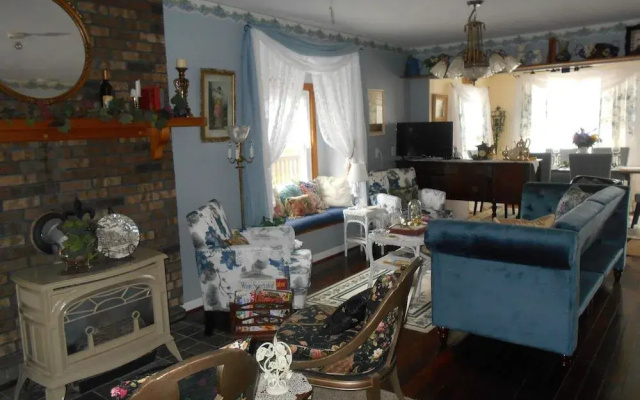 Lake Valley Legends B&B
