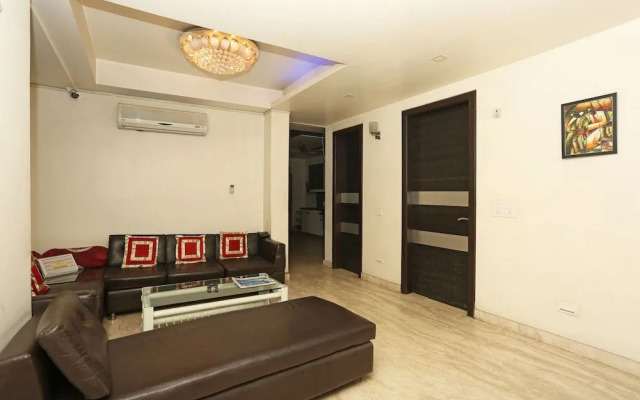 OYO Townhouse 380 Hotel Atithee Residency