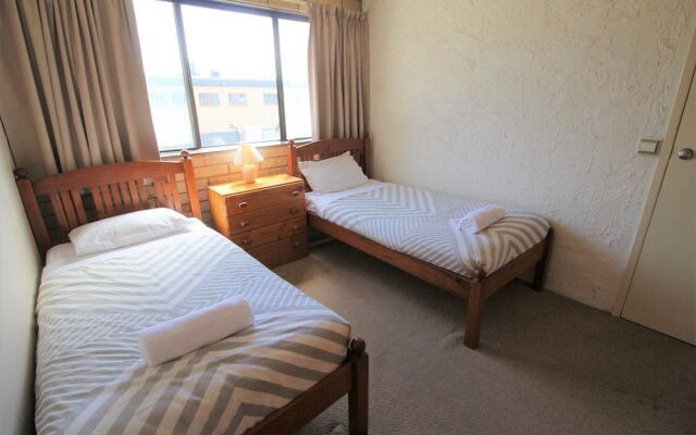 Central Park 4 - Centre of Jindabyne