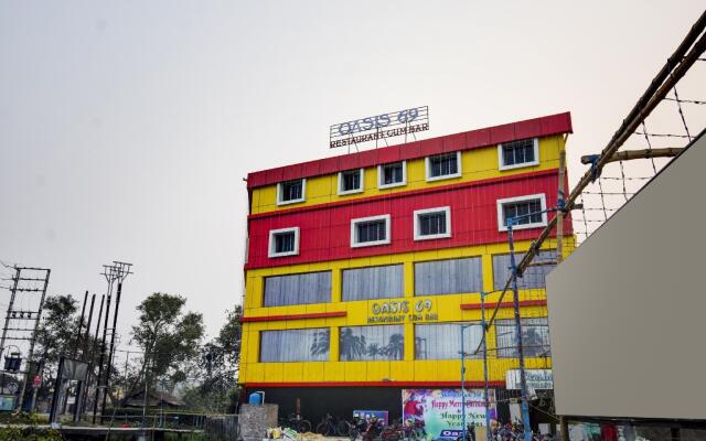 Oasis Hotel by OYO Rooms